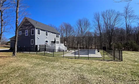 46 Long Hill Road Hopewell Junction NY 12533