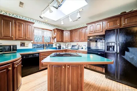 650 Netherwood Road Hyde Park NY 12538