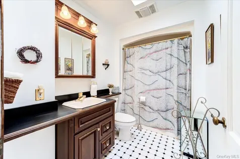 650 Netherwood Road Hyde Park NY 12538