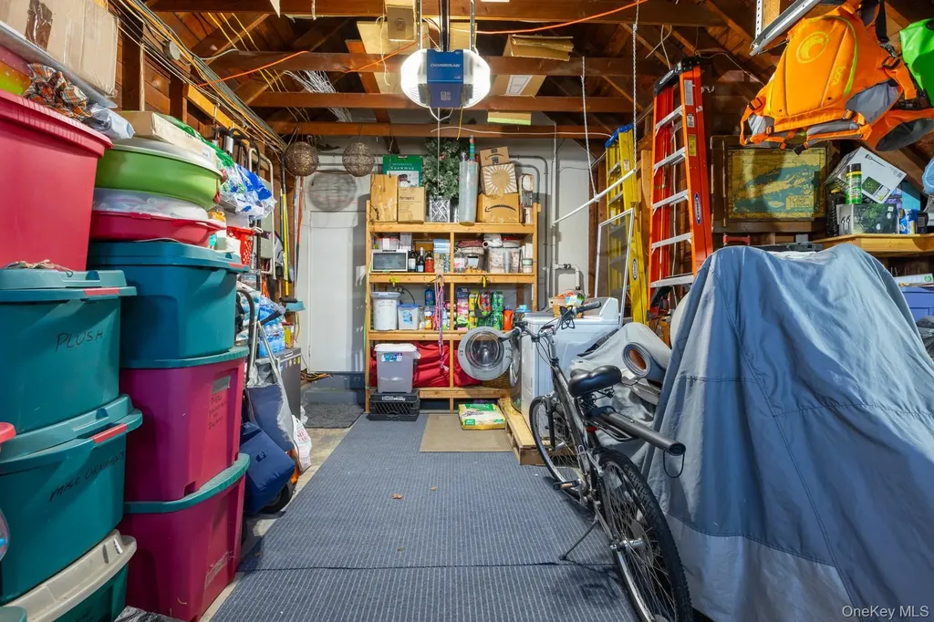 816 Main Street Islip NY 11751