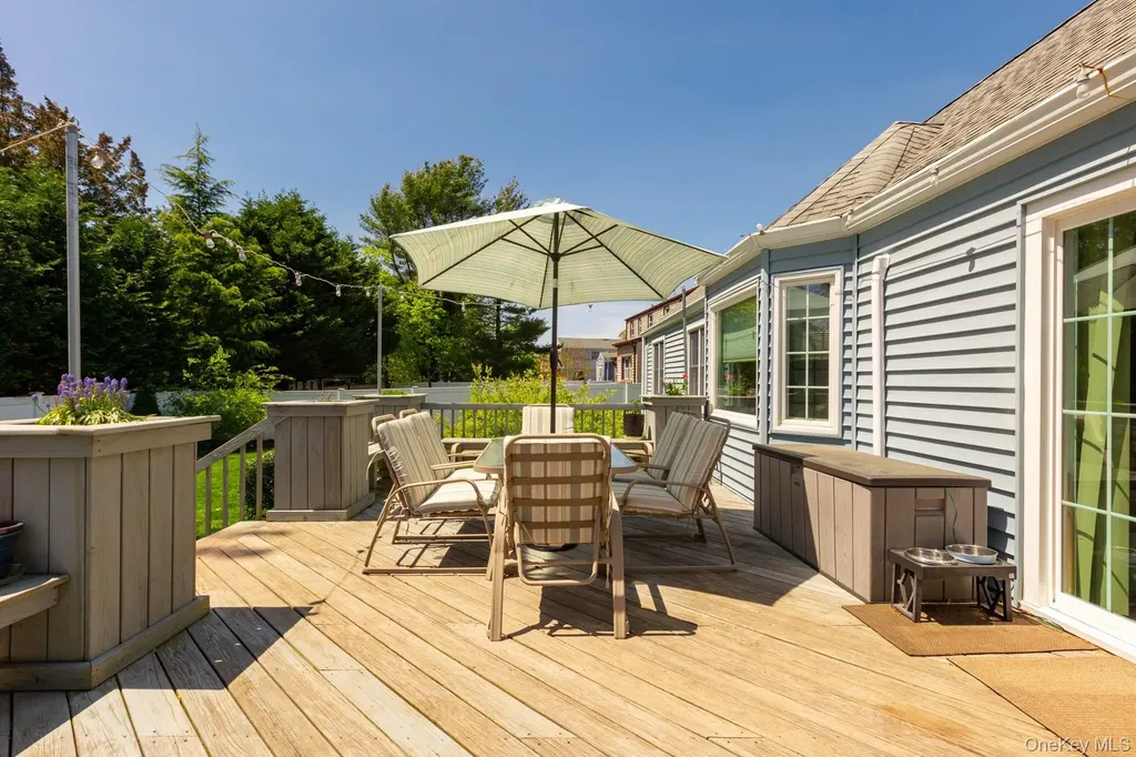 816 Main Street Islip NY 11751