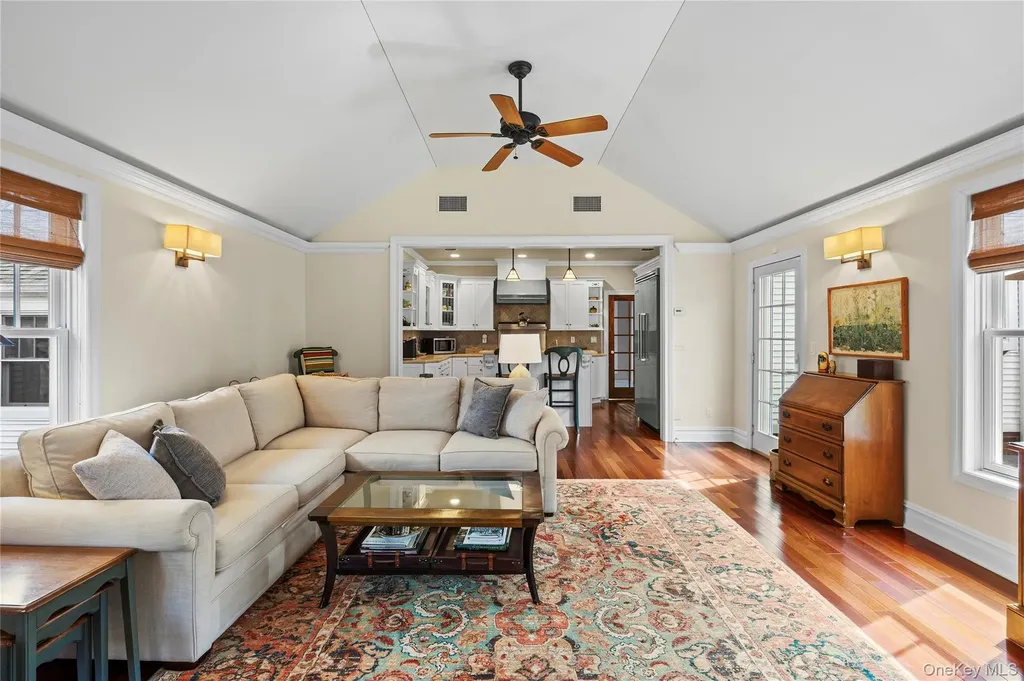 150 Quaker Path Setauket NY 11733