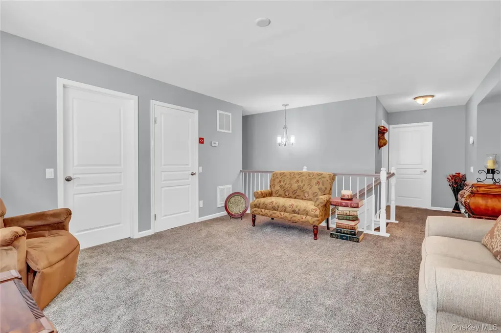 46 Louden Loop Mount Sinai NY 11766
