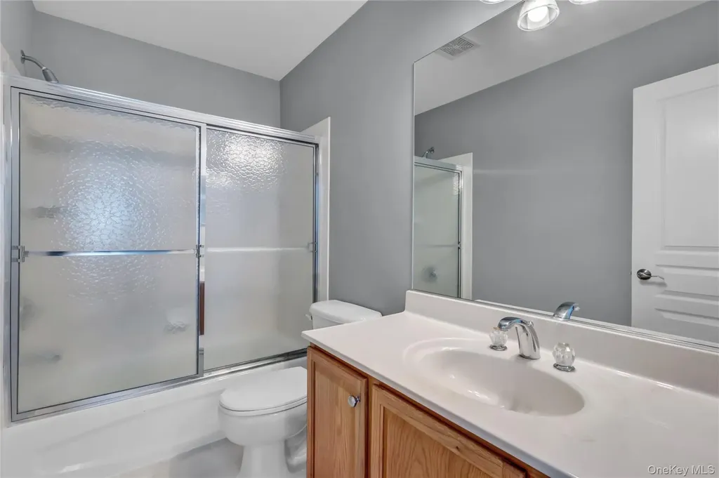 46 Louden Loop Mount Sinai NY 11766