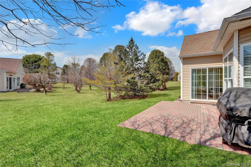 46 Louden Loop Mount Sinai NY 11766