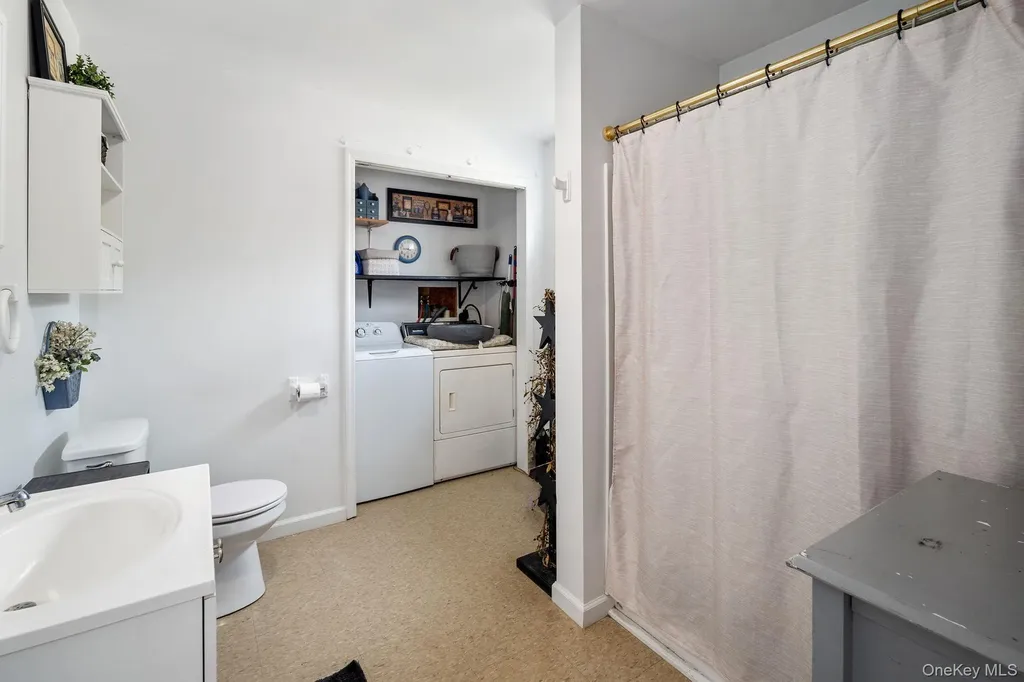 1677 State Route 145 Call Listing Agent NY 12122