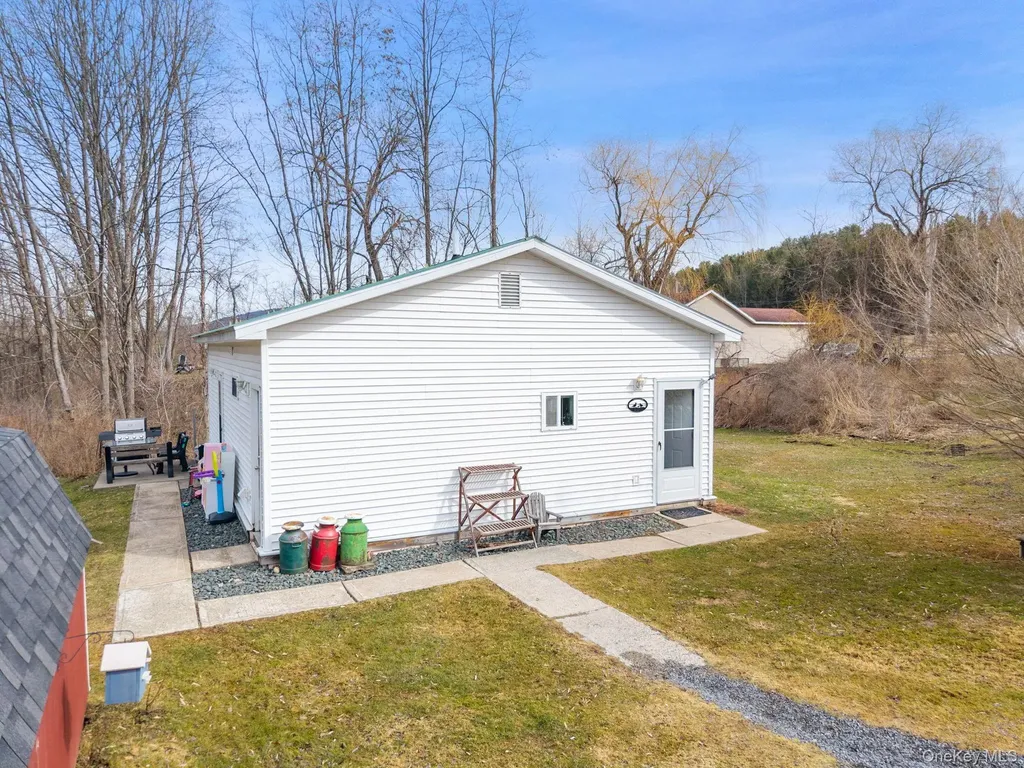 1677 State Route 145 Call Listing Agent NY 12122