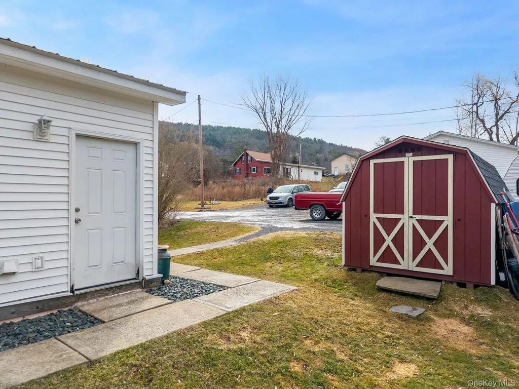 1677 State Route 145 Call Listing Agent NY 12122