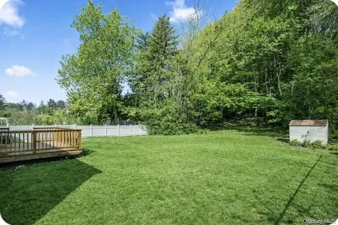 16 Meadow Road Cortlandt Manor NY 10548