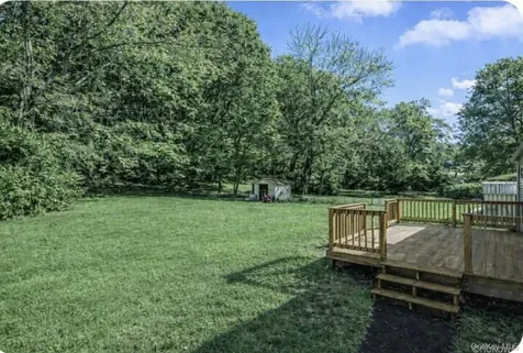 16 Meadow Road Cortlandt Manor NY 10548