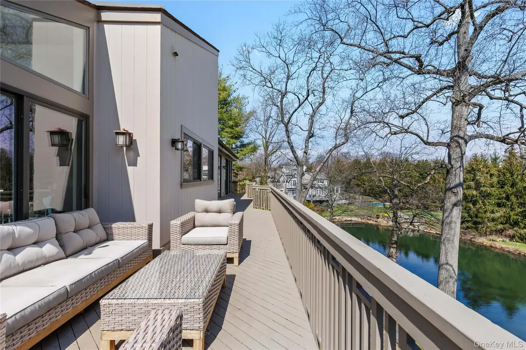 3 Lakeside Drive Rye NY 10580