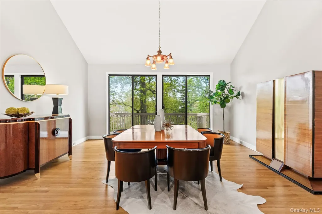 3 Lakeside Drive Rye NY 10580