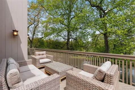 3 Lakeside Drive Rye NY 10580