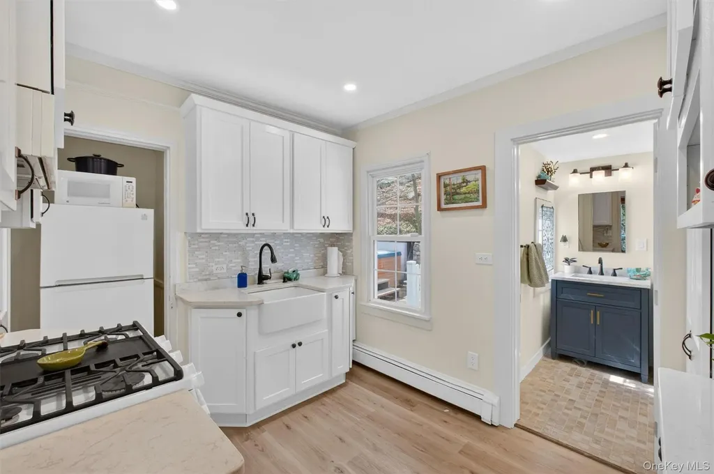 115 Tanglewylde Road Lake Peekskill NY 10537