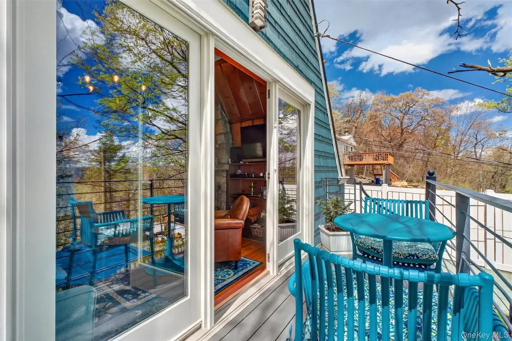 115 Tanglewylde Road Lake Peekskill NY 10537