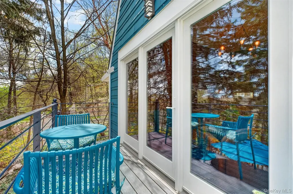 115 Tanglewylde Road Lake Peekskill NY 10537