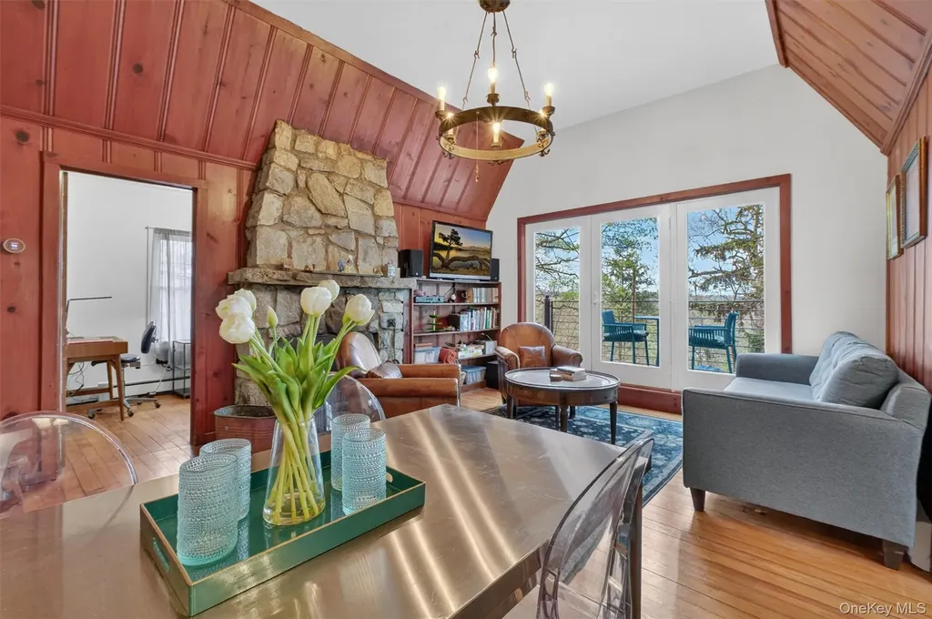 115 Tanglewylde Road Lake Peekskill NY 10537