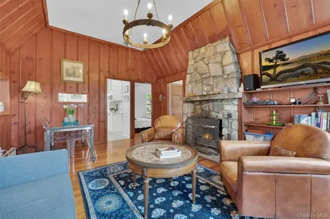 115 Tanglewylde Road Lake Peekskill NY 10537