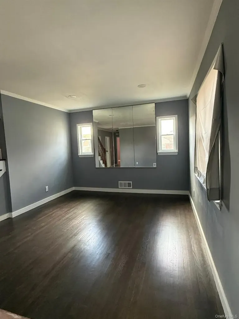 54 Kane Avenue Hempstead NY 11550