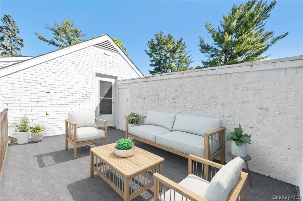 81 Sargent Road Scarsdale NY 10583