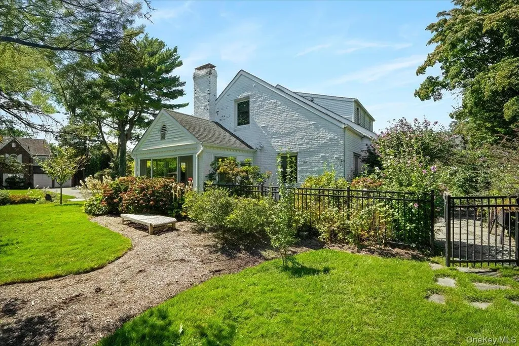 81 Sargent Road Scarsdale NY 10583