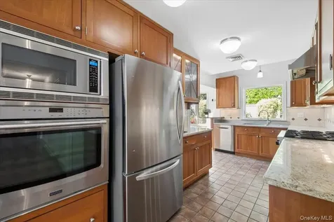 81 Sargent Road Scarsdale NY 10583