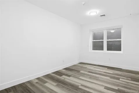 533 Greenwich Street Hempstead NY 11550
