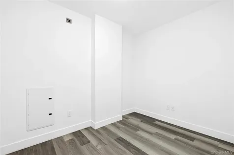 533 Greenwich Street Hempstead NY 11550