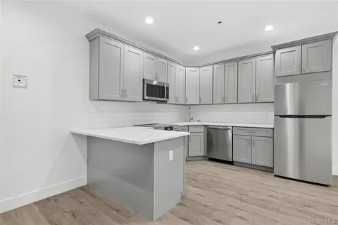 533 Greenwich Street Hempstead NY 11550