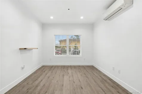 533 Greenwich Street Hempstead NY 11550