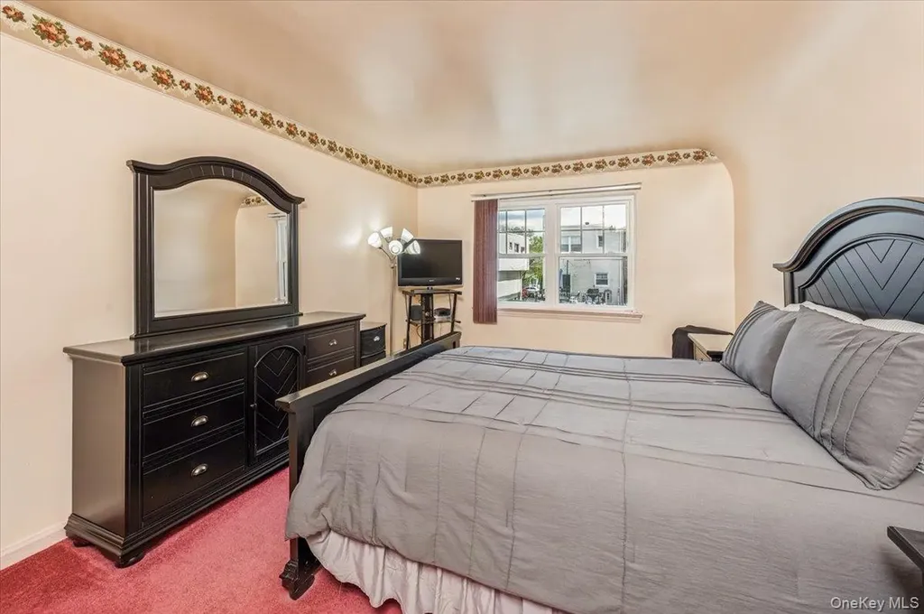 228 Calhoun Avenue Bronx NY 10465