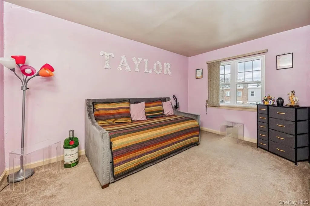 228 Calhoun Avenue Bronx NY 10465