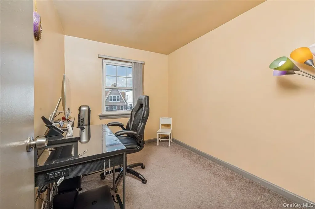 228 Calhoun Avenue Bronx NY 10465