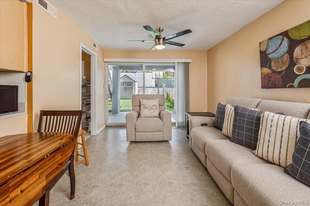 228 Calhoun Avenue Bronx NY 10465