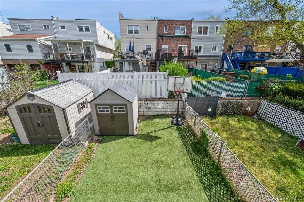 228 Calhoun Avenue Bronx NY 10465
