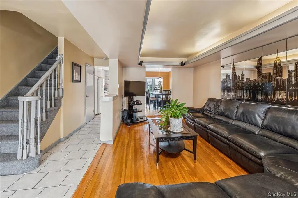 228 Calhoun Avenue Bronx NY 10465