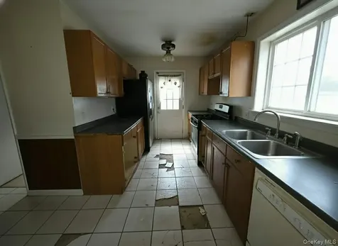 863 North Street Peekskill NY 10566