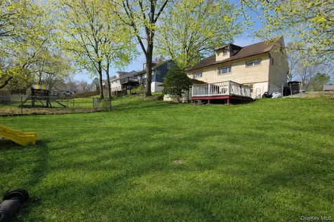 863 North Street Peekskill NY 10566