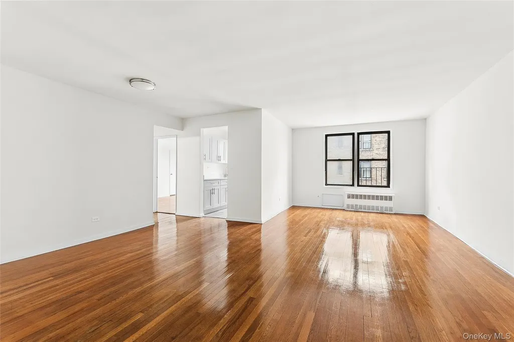 6645 Broadway Bronx NY 10471