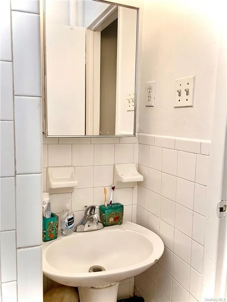 941 Jerome Avenue Bronx NY 10452
