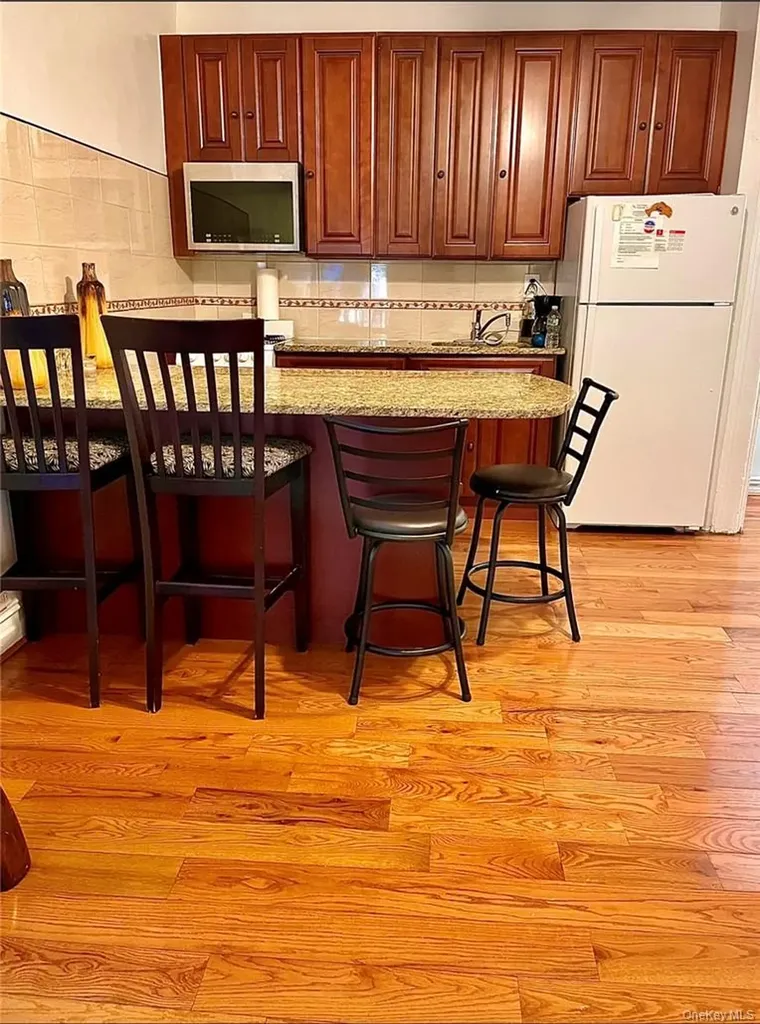 941 Jerome Avenue Bronx NY 10452