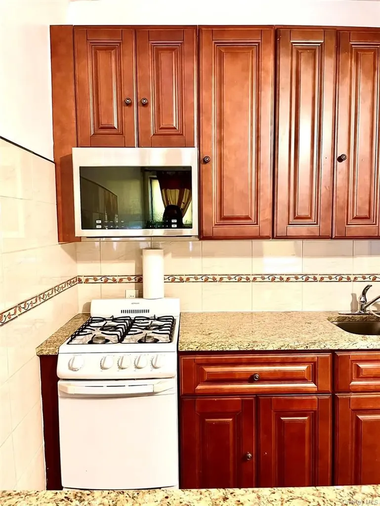 941 Jerome Avenue Bronx NY 10452