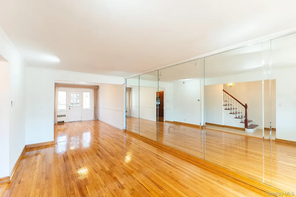 140-07 68th Drive Flushing NY 11367