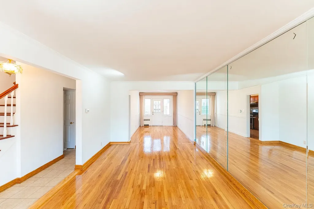 140-07 68th Drive Flushing NY 11367