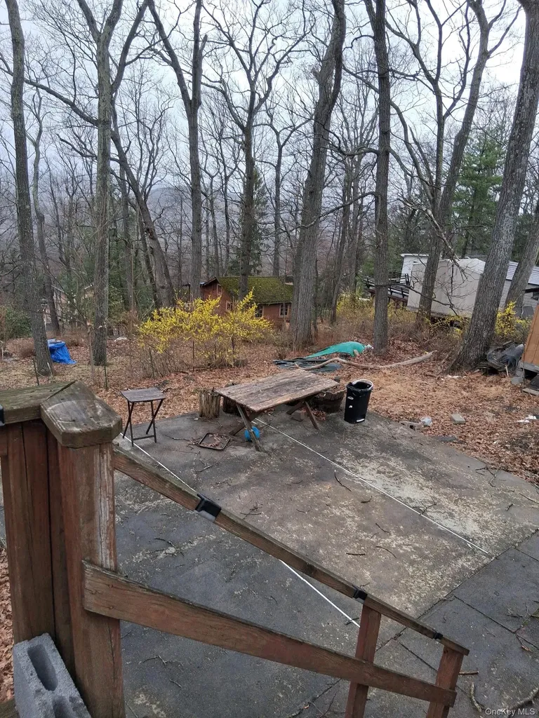 26 Oakwood Trail S Monroe NY 10950