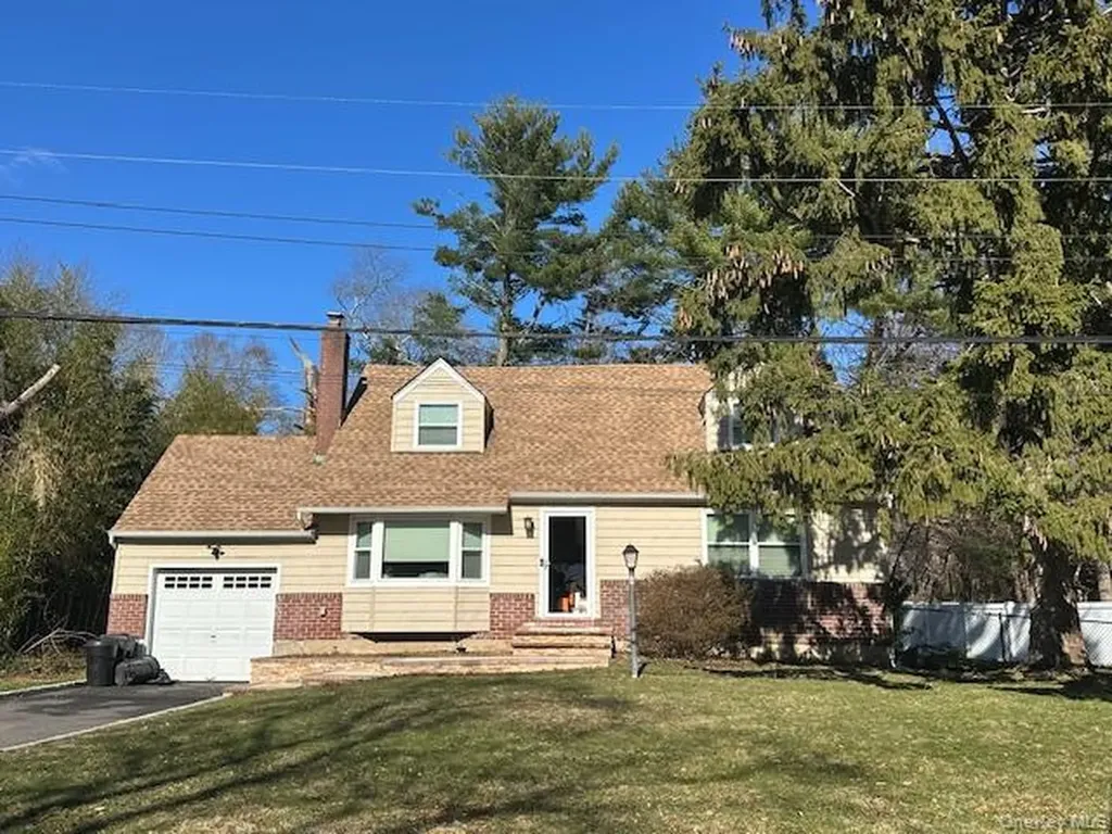 21 Ruby Lane Huntington Station NY 11746