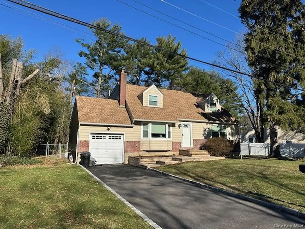 21 Ruby Lane Huntington Station NY 11746
