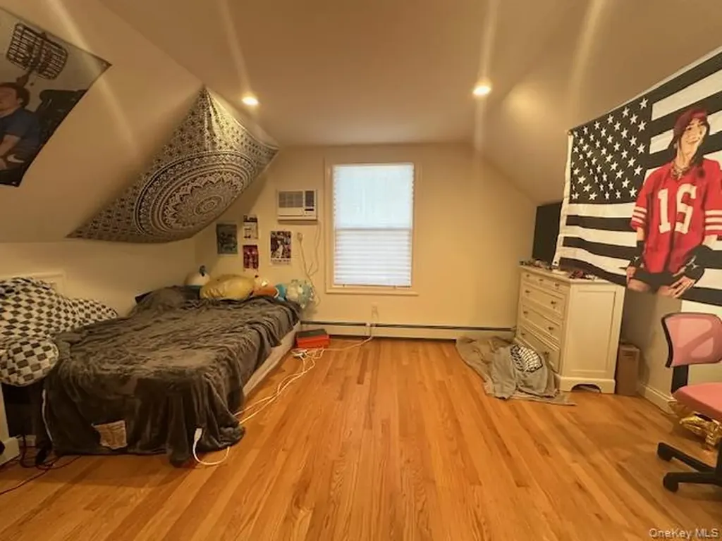 21 Ruby Lane Huntington Station NY 11746