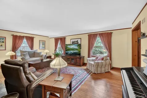 427 Westchester Avenue White Plains NY 10604