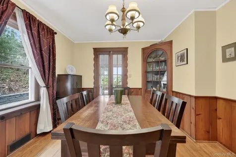 427 Westchester Avenue White Plains NY 10604